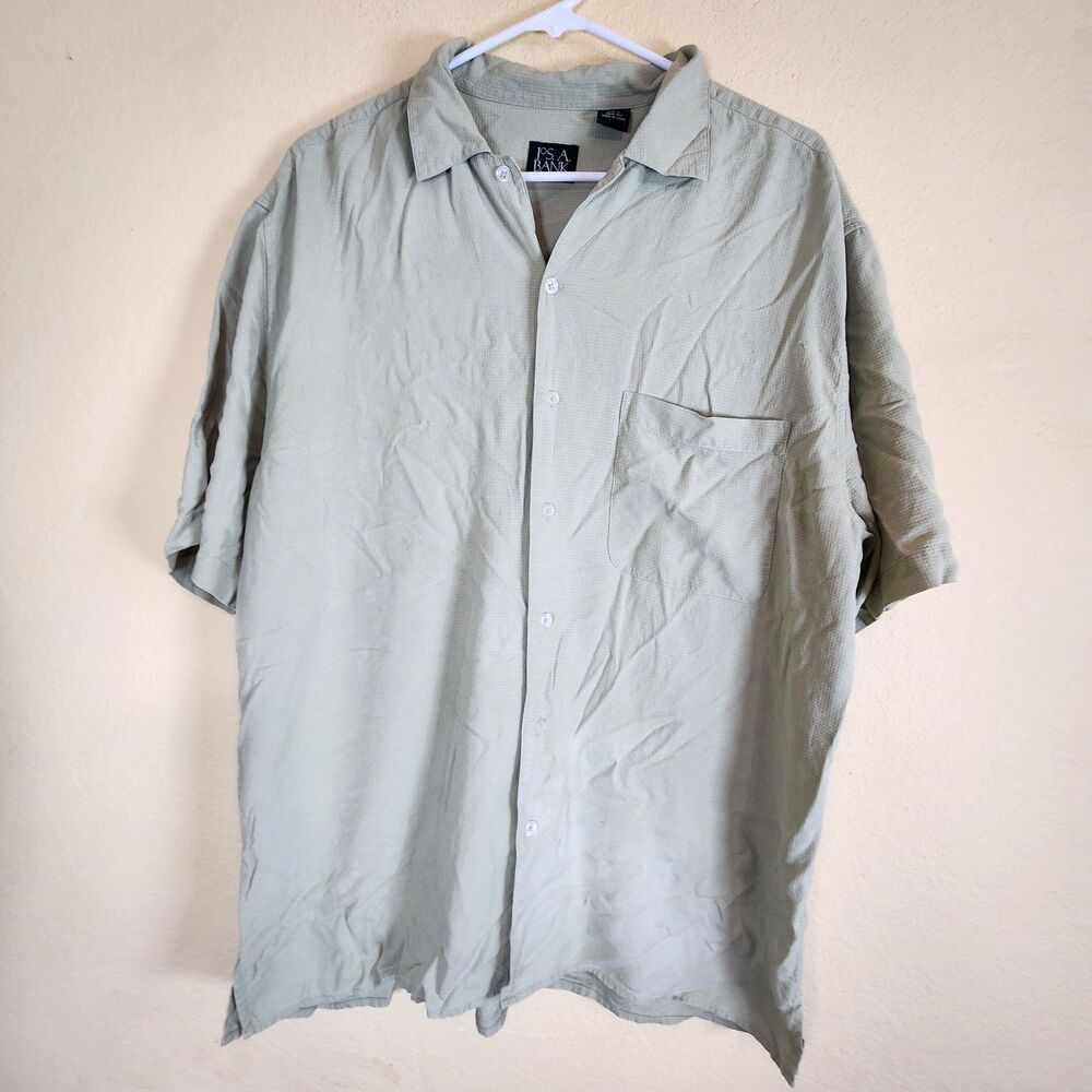 Jos A Bank men's Shirt Silk green Button‎ natural casual Short Sleeve Size L